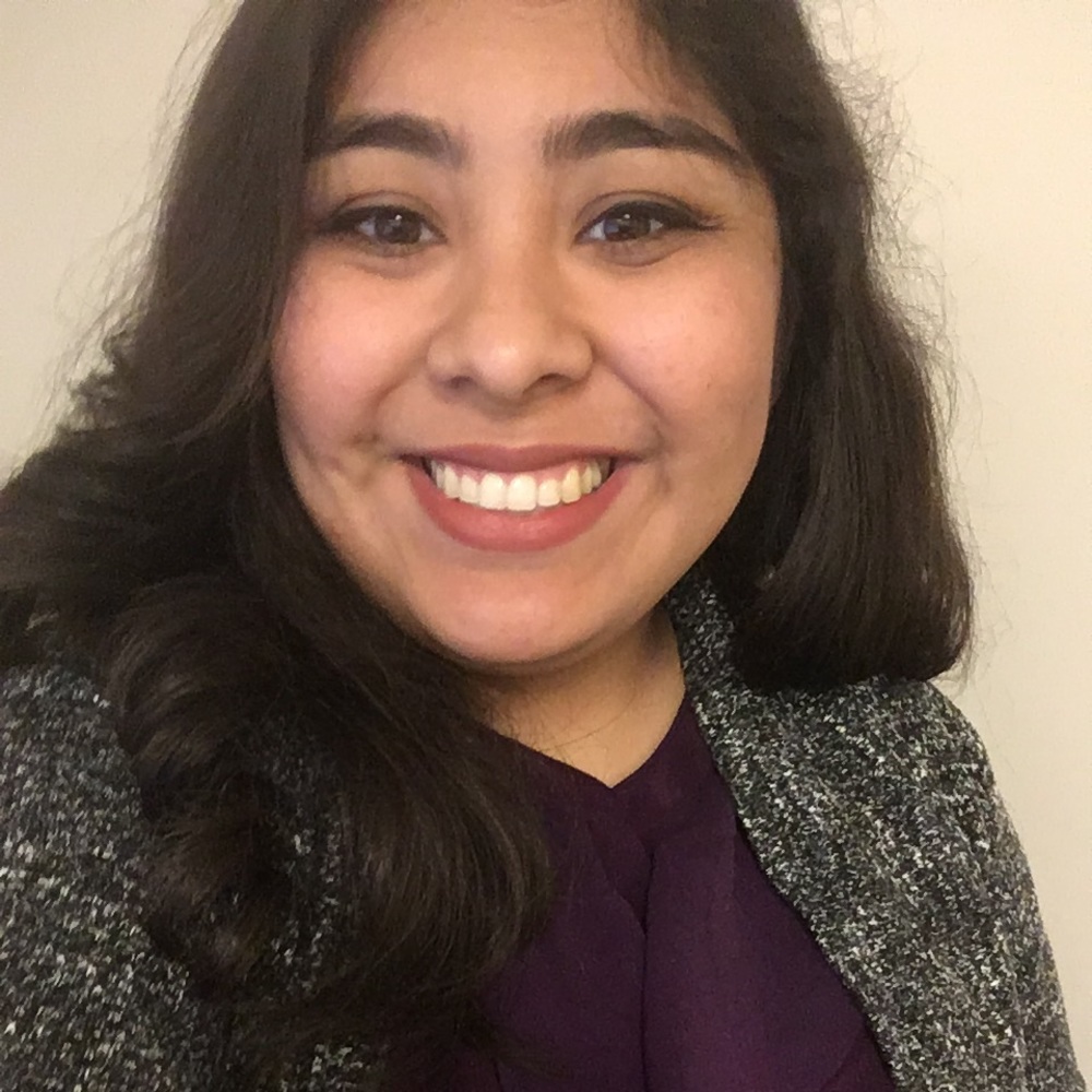 Meet your Posher, Claudia